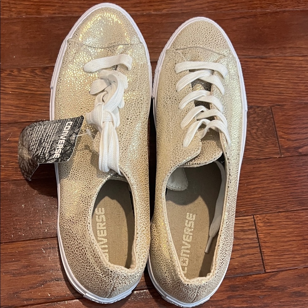 NWT Gold Converse